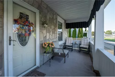 11 School St, Scottdale, PA 15683 - Photo 6
