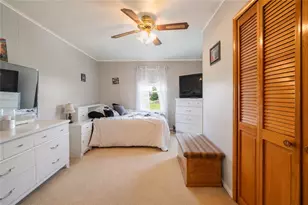 11 School St, Scottdale, PA 15683 - Photo 8