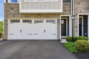 600 Spruce Ln, Canonsburg, PA 15317 - Photo 2