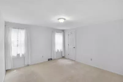 176 Richmore Dr, Pittsburgh, PA 15147 - Photo 14