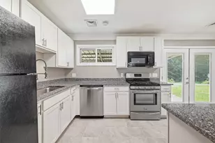 225 Sandalwood Dr, Cranberry Township, PA 16066 - Photo 12