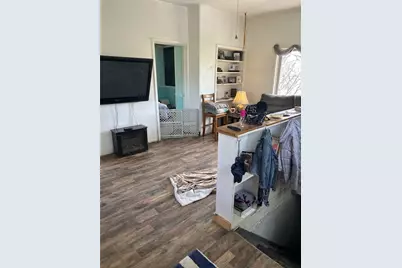 215 N Walnut St, New Castle, PA 16101 - Photo 2