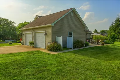 1213 West Dr, Penn Township, PA 16002 - Photo 6
