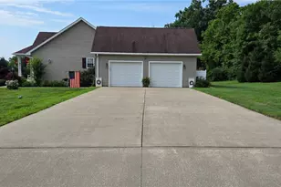 1213 West Dr, Penn Township, PA 16002 - Photo 4