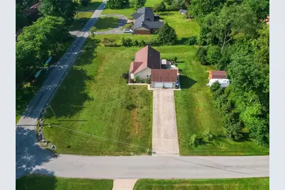 1213 West Dr, Penn Township, PA 16002 - Photo 18