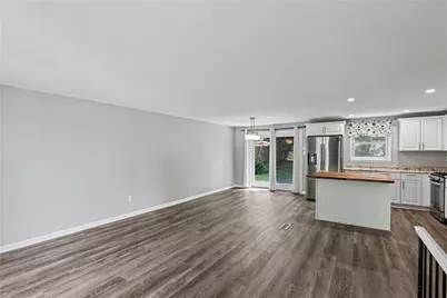 1914 Strawbridge Dr, South Park, PA 15129 - Photo 4