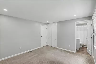 1914 Strawbridge Dr, South Park, PA 15129 - Photo 10
