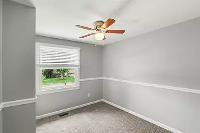 1914 Strawbridge Dr, South Park, PA 15129 - Photo 12