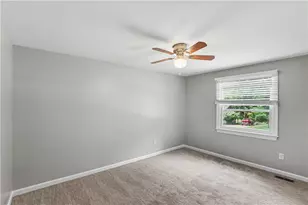 1914 Strawbridge Dr, South Park, PA 15129 - Photo 14