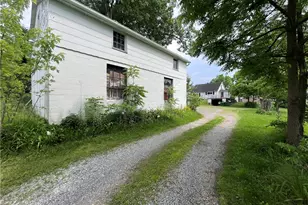 275 S Duffy Rd, Twp of But SW, PA 16001 - Photo 14