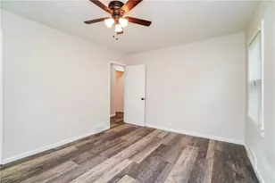 219 Maple Dr, Monroeville, PA 15146 - Photo 12