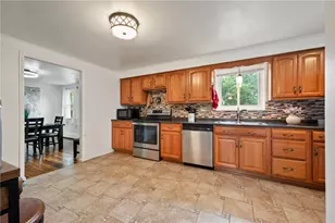 611 Pikeview Dr, Pittsburgh, PA 15239 - Photo 8