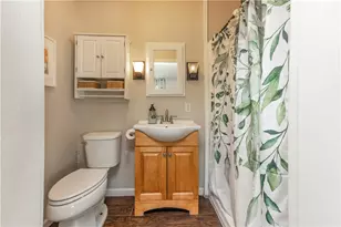 228 Edgewood Ave, Grove City Boro, PA 16127 - Photo 22