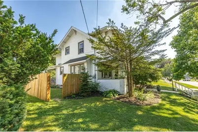 228 Edgewood Ave, Grove City Boro, PA 16127 - Photo 38