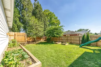 228 Edgewood Ave, Grove City Boro, PA 16127 - Photo 44