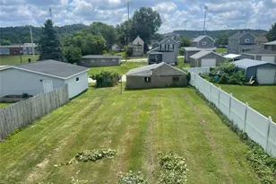 734 Park St, California, PA 15419 - Photo 2