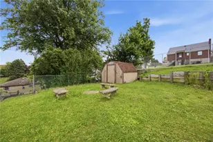235 Grant Ave, Whitaker, PA 15120 - Photo 28