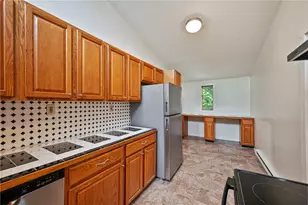 82 E Katherine Ave, Washington, PA 15301 - Photo 6