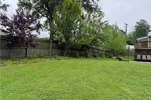 220 Widmer Ave, Lower Burrell, PA 15068 - Photo 18