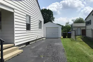 653 Spencer Ave, Sharon, PA 16146 - Photo 4