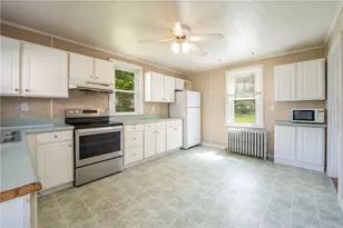 321 W Keeling Ave, Derry Boro, PA 15627 - Photo 12