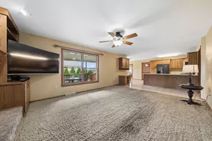 577 Agnes St, Hempfield Township, PA 15601 - Photo 12