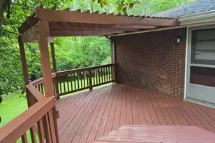 11255 Brokers Ln, North Huntingdon, PA 15642 - Photo 4