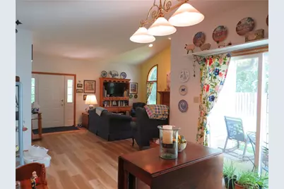 806 Kocher Dr, Grove City Boro, PA 16127 - Photo 18