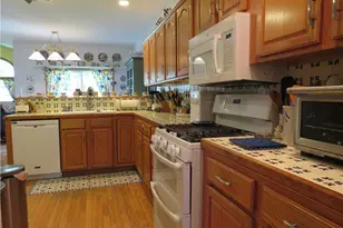 806 Kocher Dr, Grove City Boro, PA 16127 - Photo 26