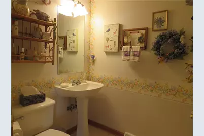 806 Kocher Dr, Grove City Boro, PA 16127 - Photo 28