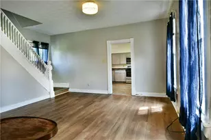 574 Thornton St, Sharon, PA 16146 - Photo 10