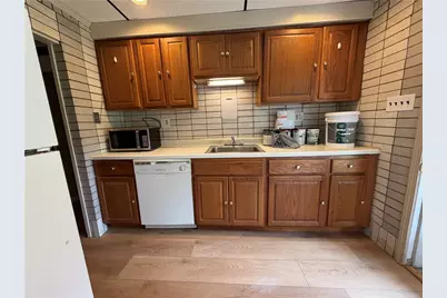735 Athalia St #1, Baden, PA 15005 - Photo 4