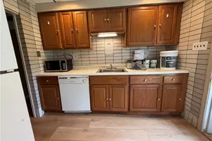 735 Athalia St, Baden, PA 15005 - Photo 4
