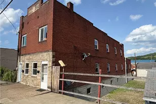 816-818 McKean, Donora, PA 15033 - Photo 1