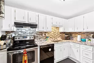 226 Briar Path, North Fayette, PA 15126 - Photo 10