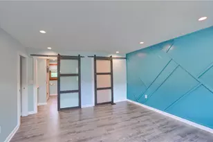 2525 Country Side Ln, Pittsburgh, PA 15090 - Photo 6