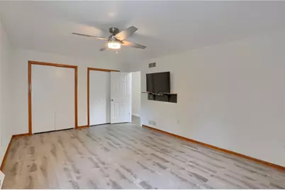 2525 Country Side Ln, Pittsburgh, PA 15090 - Photo 32