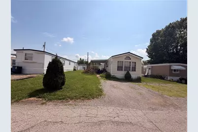 3202 46th St, Pulaski Township, PA 15066 - Photo 6