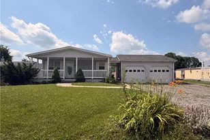 3202 46th St, Pulaski Township, PA 15066 - Photo 1