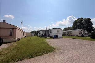 3202 46th St, Pulaski Township, PA 15066 - Photo 6
