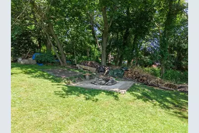 120 Elmwood Dr, Pittsburgh, PA 15116 - Photo 8