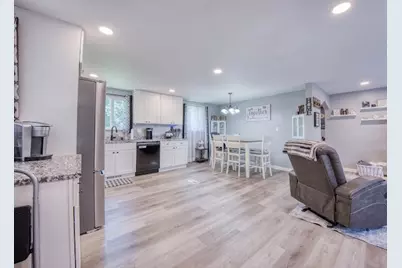 120 Elmwood Dr, Pittsburgh, PA 15116 - Photo 18