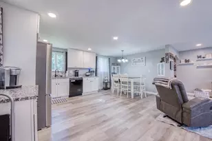 120 Elmwood Dr, Pittsburgh, PA 15116 - Photo 18