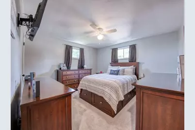 120 Elmwood Dr, Pittsburgh, PA 15116 - Photo 24