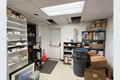 523 W Main Street, Carnegie, PA 15106 - Photo 12
