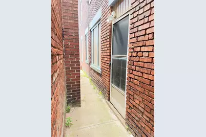 523 W Main Street, Carnegie, PA 15106 - Photo 4