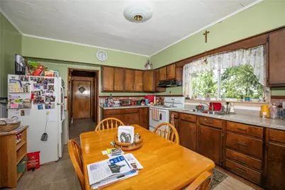317,311,321,325 S Washington St, Eau Claire, PA 16030 - Photo 42