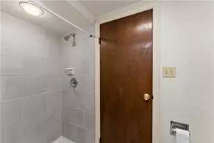 2722 Mission St, Pittsburgh, PA 15203 - Photo 18