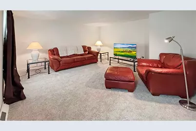 103 Lakeview Dr, Robinson Twp, PA 15136 - Photo 4