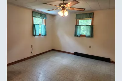 223 S Benbrook Rd, Center Township, PA 16001 - Photo 12